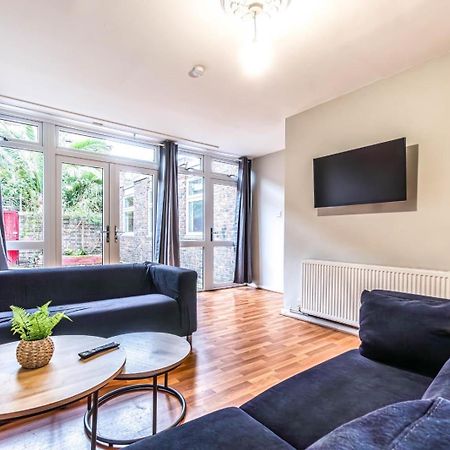 Bright Guest House In Hackney London Eksteriør billede